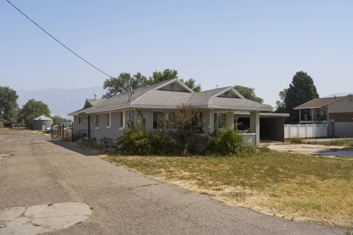 2274 W Pioneer Rd, Marriott Slaterville, Utah 84404