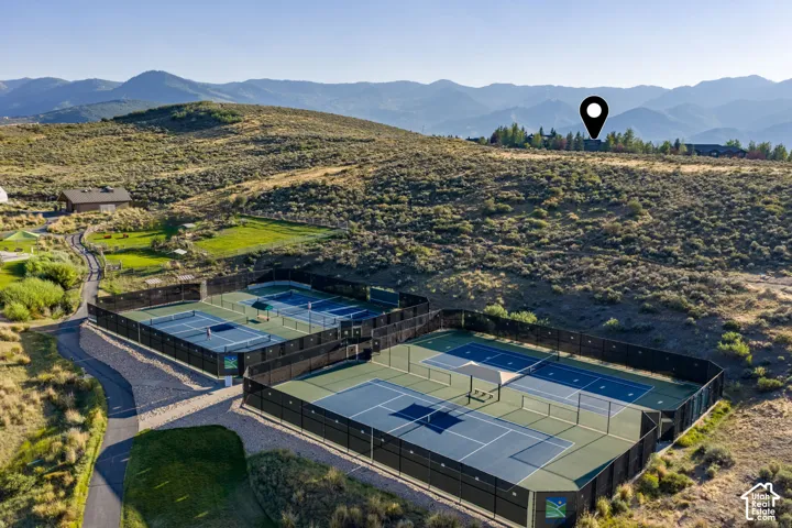 Tennis & Pickleball Courts