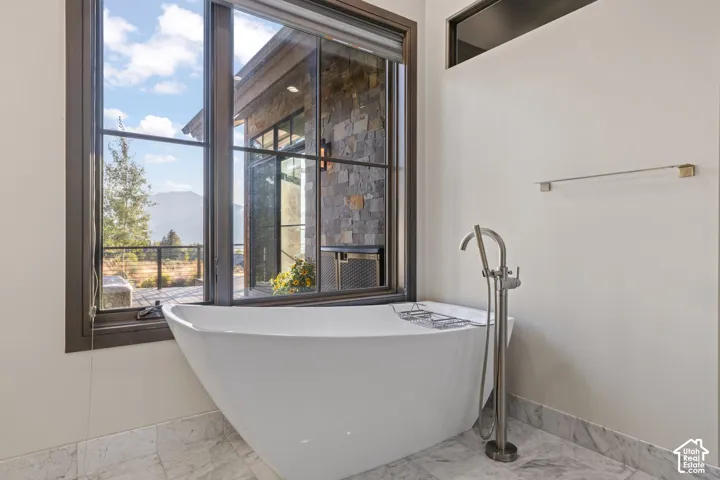 Main-Floor Primary Bathroom