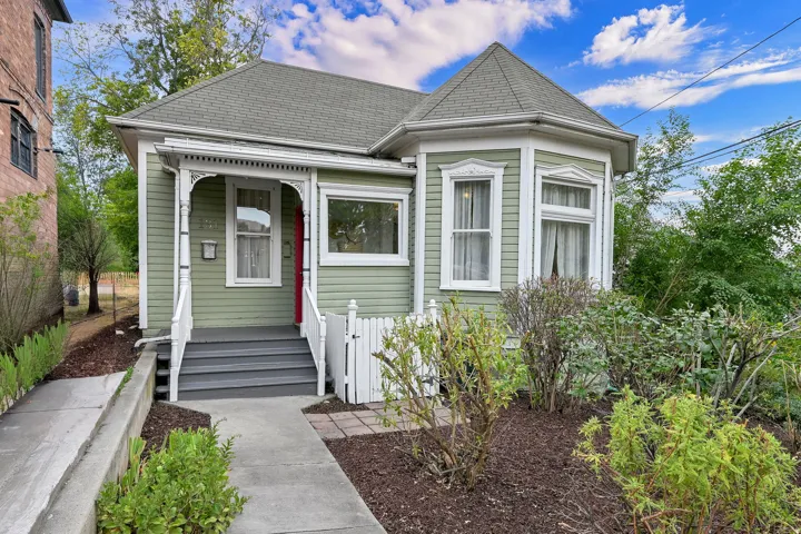 131 W 400 N, Salt Lake City, Utah 84103