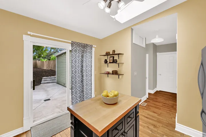 131 W 400 N, Salt Lake City, Utah 84103