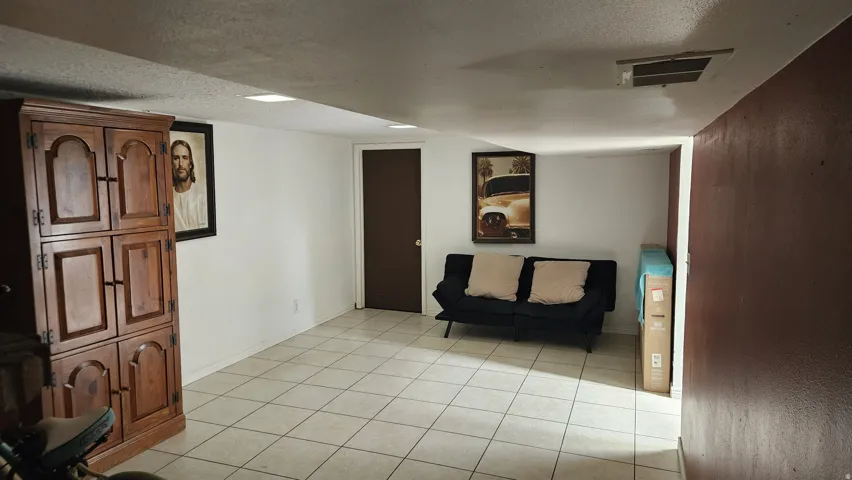 Tile flooring