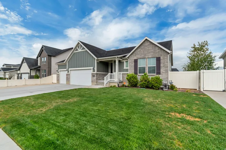 8061 S Oakridge Dr, West Jordan, Utah 84081