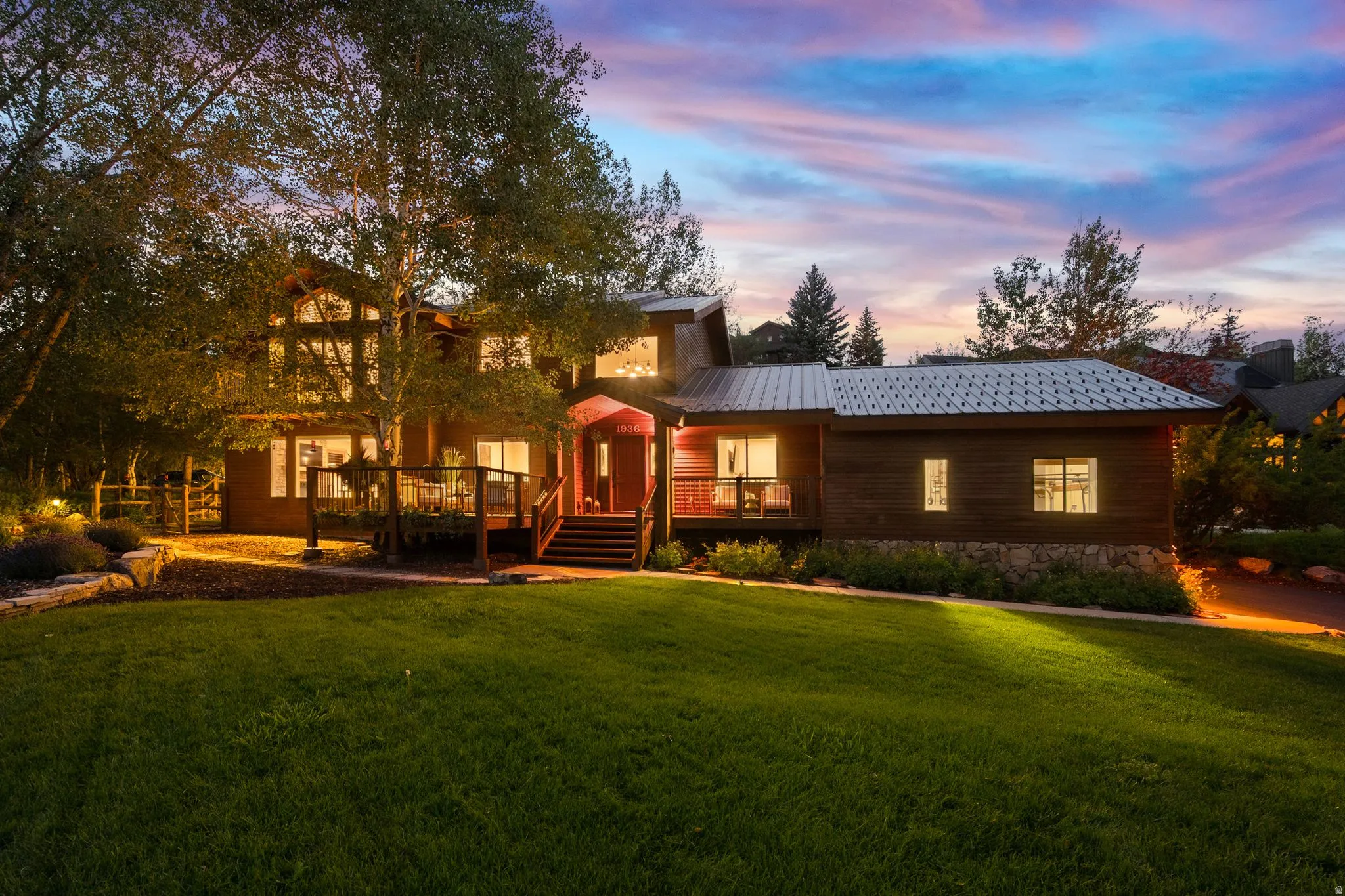Welcome to 1936 Kidd Circle!