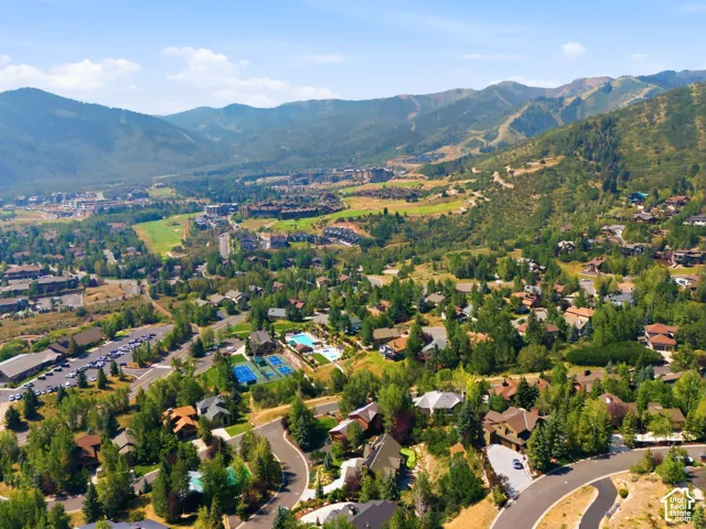 Views of the Canyons, Deer Valley and Park City Ski Resorts. Sun Peak Clubhouse allows access to 312 acres of community open space, hiking trails, mountain biking trails, walking trails, tennis courts, pickleball courts, a pool and more! Perfectly situate