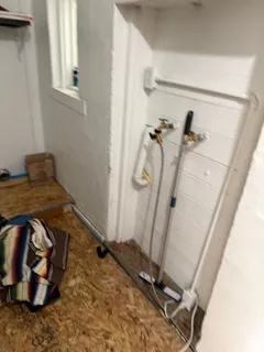Unit 1 laundry hookups.