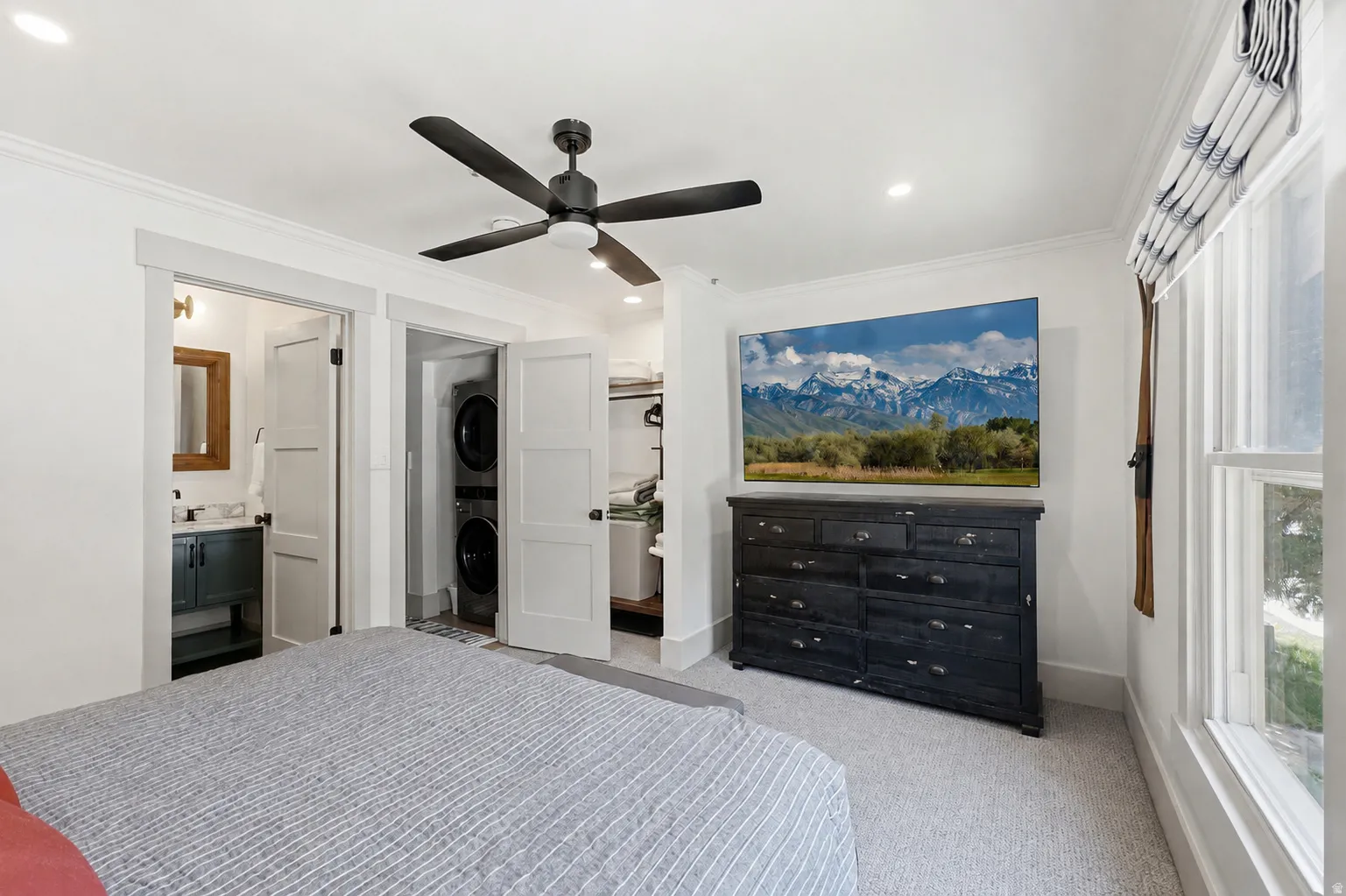 Recessed lighting, ceiling fan, and carpeted flooring