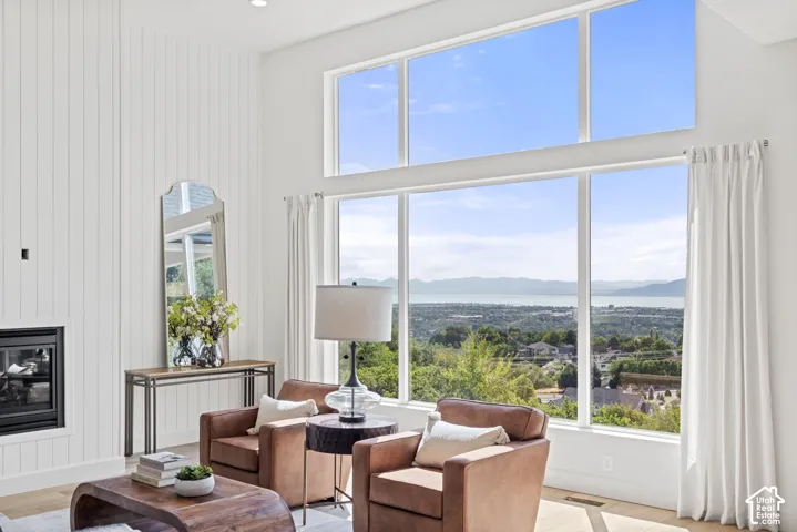 Soaring ceilings with transom windows