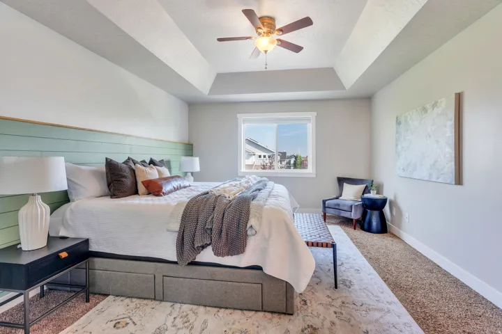 Spacious master with tray ceiling