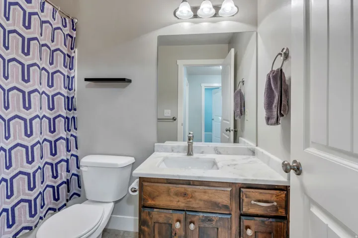 Main family bathroom