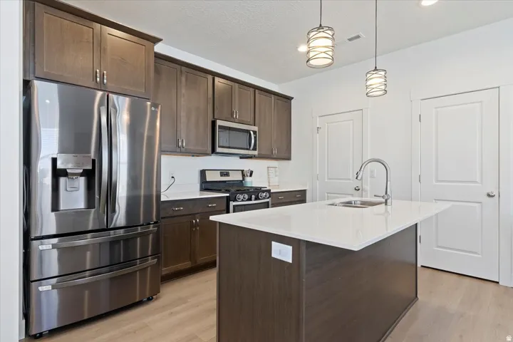 11764 S Leander Dr, South Jordan, Utah 84009