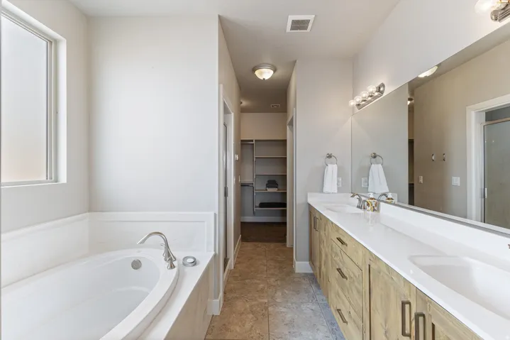 494 E Dry Springs Ln, Washington, Utah 84780