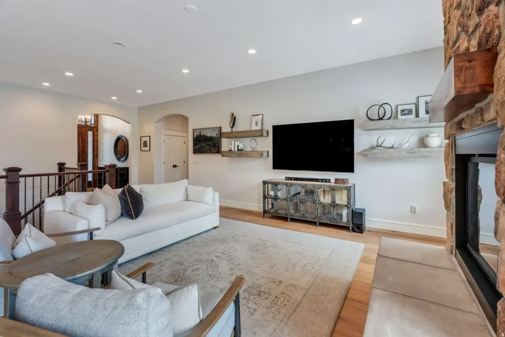 127 W Windsong, Pleasant Grove, Utah 84062