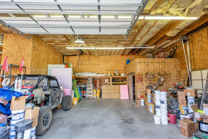 Detached shop/garage.