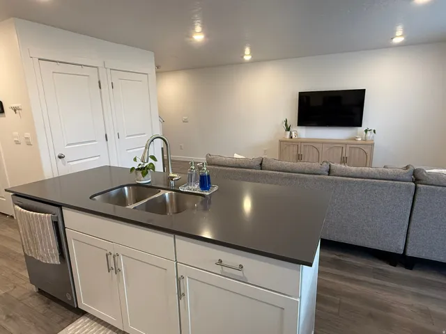 1218 W Hidden Spring Dr, Santaquin, Utah 84655