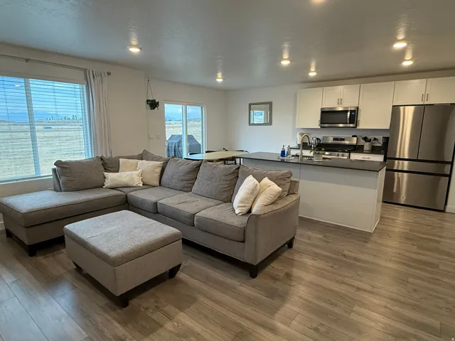 1218 W Hidden Spring Dr, Santaquin, Utah 84655