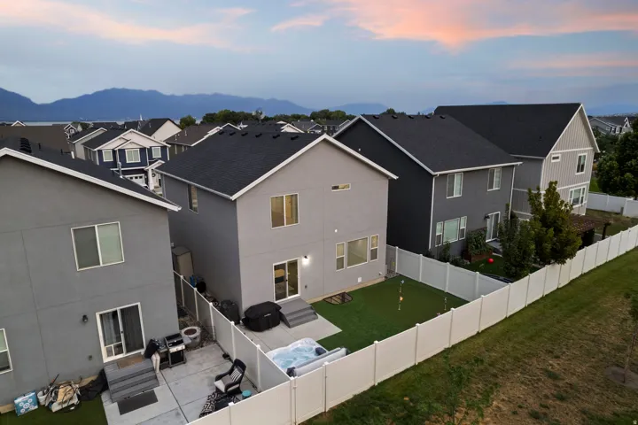 509 S Pegasus Way, Saratoga Springs, Utah 84045