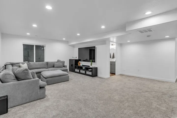 509 S Pegasus Way, Saratoga Springs, Utah 84045