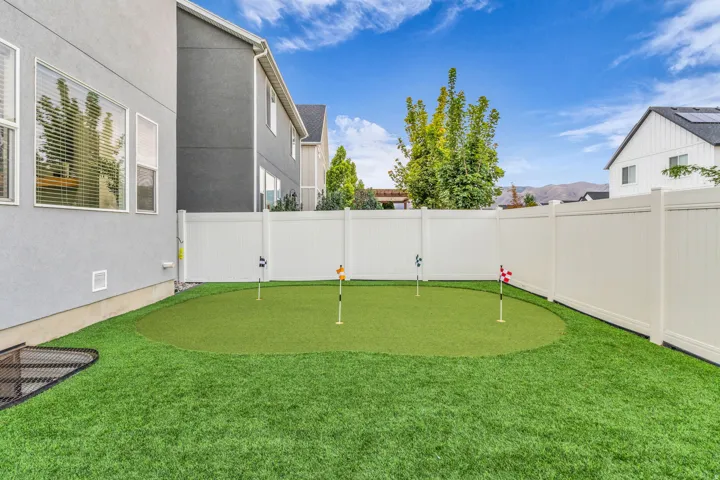 509 S Pegasus Way, Saratoga Springs, Utah 84045