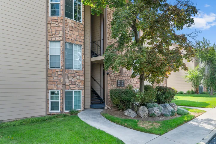 7721 S Briarsprings Dr, Midvale, Utah 84047