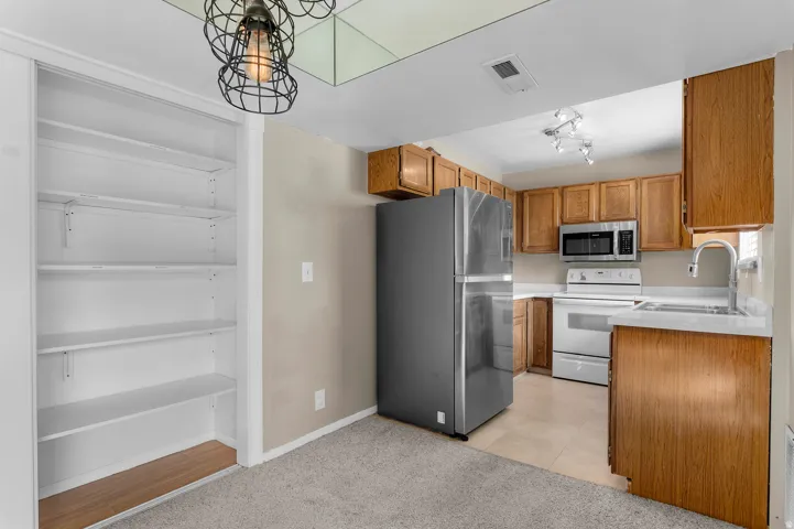 7721 S Briarsprings Dr, Midvale, Utah 84047