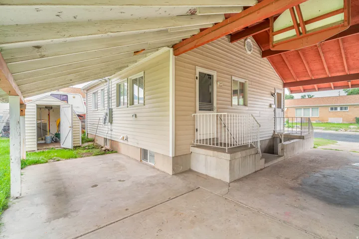 Carport/Covered Patio AI generated