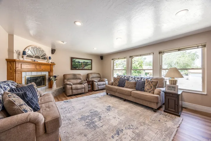 3819 W Owensboro Dr, West Jordan, Utah 84084