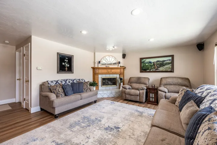 3819 W Owensboro Dr, West Jordan, Utah 84084