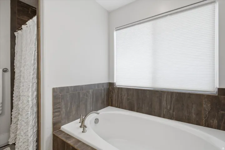 4341 N Rose Springs Rd, Erda, Utah 84074