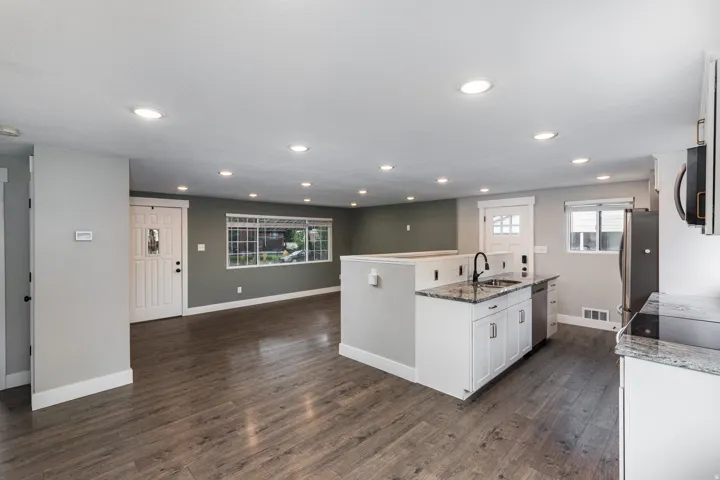 Entryway Into Open Concept Living/DIning/Kitchen