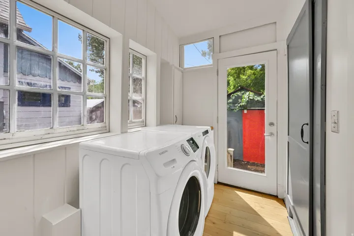 Laundry/mud room