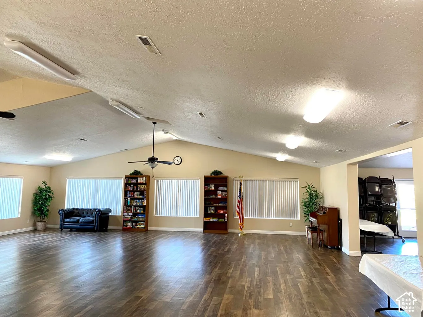 Clubhouse - meeting room