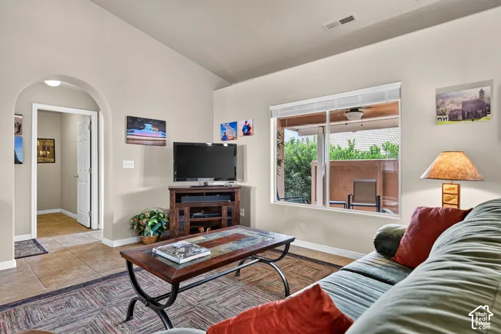Vaulted ceilings with recessed lighting
