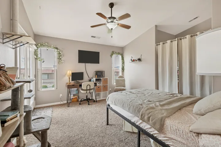574 E 400 S, Ivins, Utah 84738