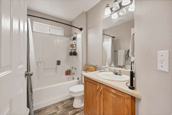 574 E 400 S, Ivins, Utah 84738