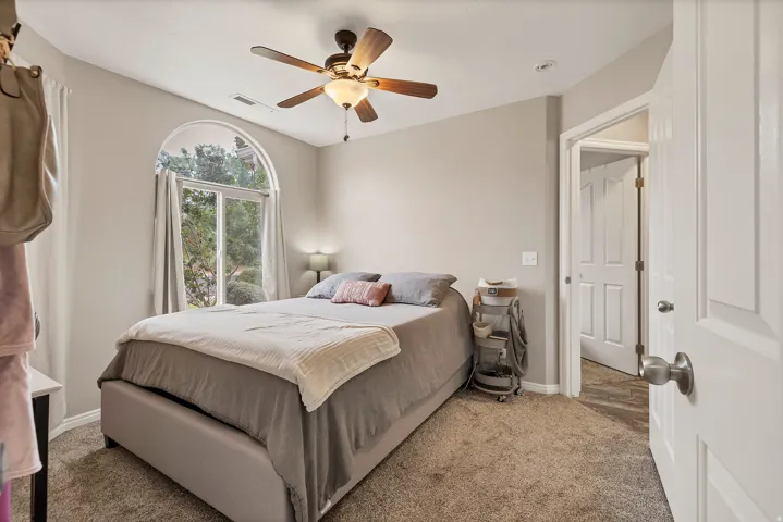574 E 400 S, Ivins, Utah 84738
