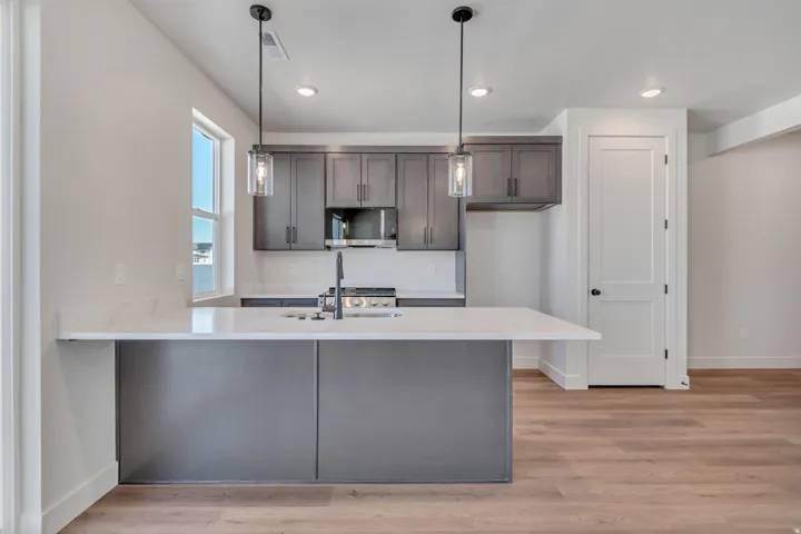 642 E Garden Grove Dr #337, Eagle Mountain, Utah 84005