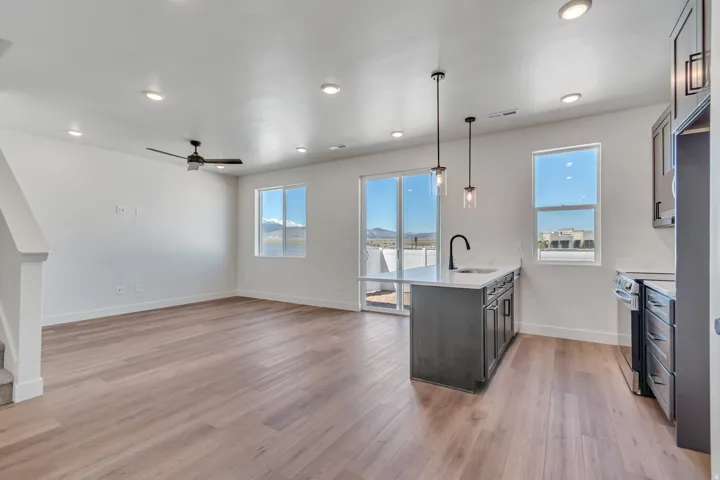 642 E Garden Grove Dr #337, Eagle Mountain, Utah 84005