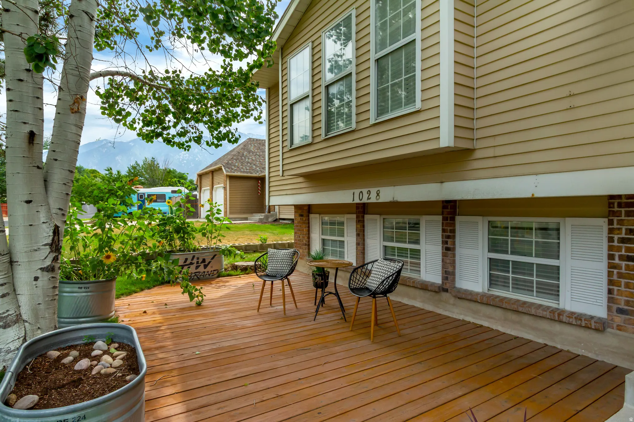 Expansive front patio