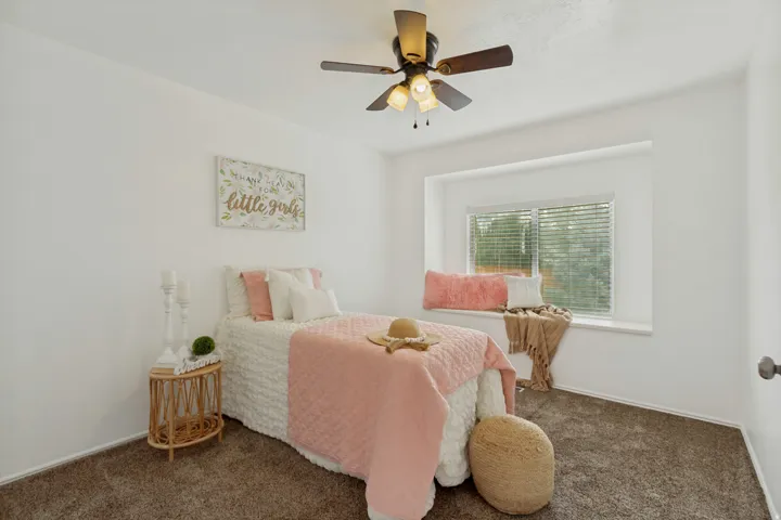 Second bedroom with bay window - upper level