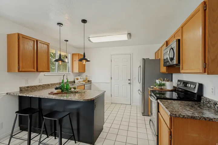 Kitchen easy access to garage