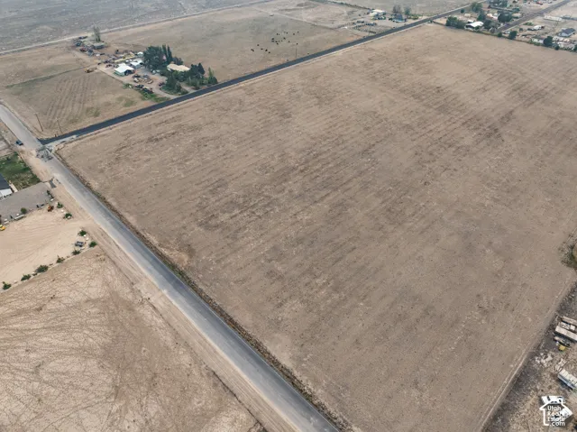Expansive undeveloped lot with direct road access