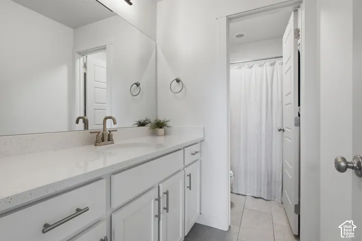 Upstairs bathroom