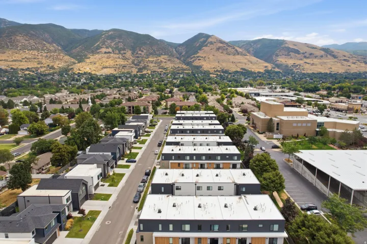 527 W 620 N ##132, Centerville, Utah 84014