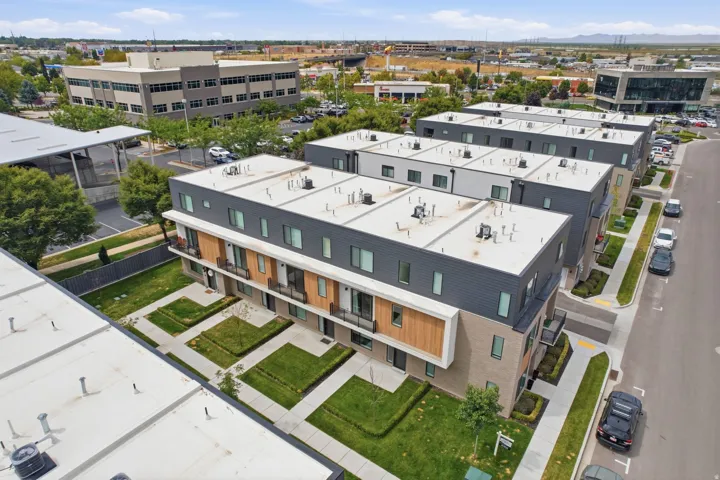 527 W 620 N ##132, Centerville, Utah 84014