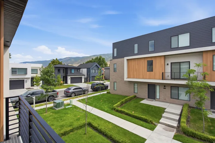 527 W 620 N ##132, Centerville, Utah 84014