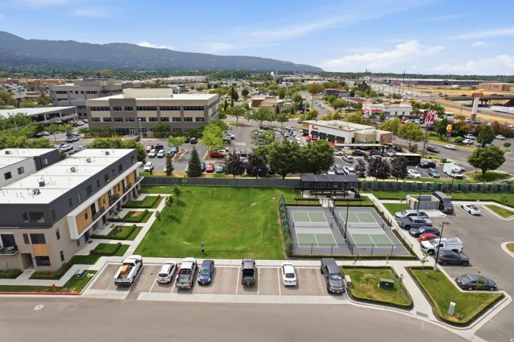 527 W 620 N ##132, Centerville, Utah 84014
