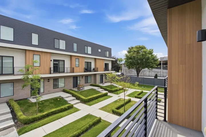 527 W 620 N ##132, Centerville, Utah 84014