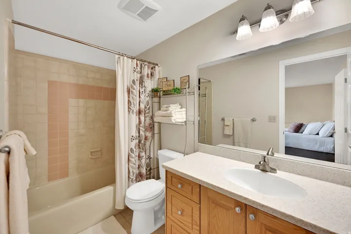 Basement Ensuite Bathroom for 1st Bedroom