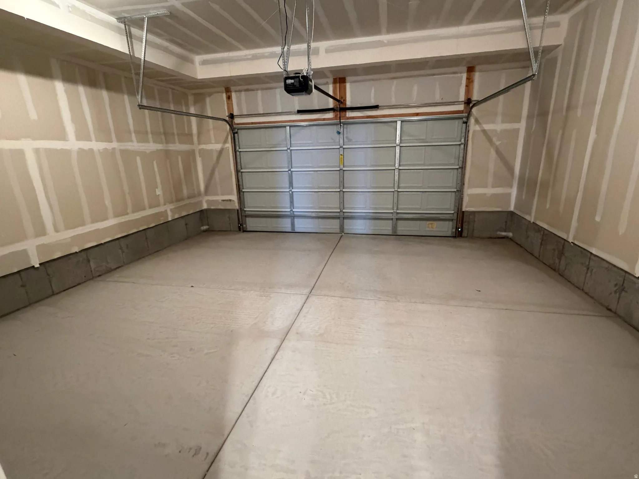 Attached 2 car garage